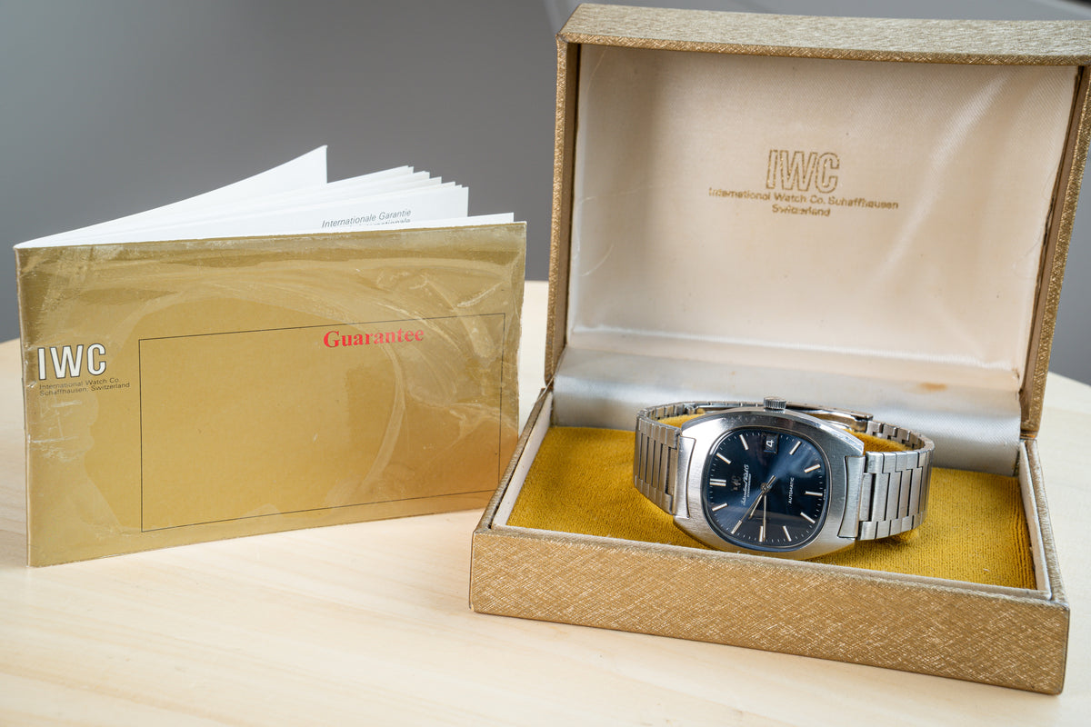 IWC 'TV-shape cushion' - full set