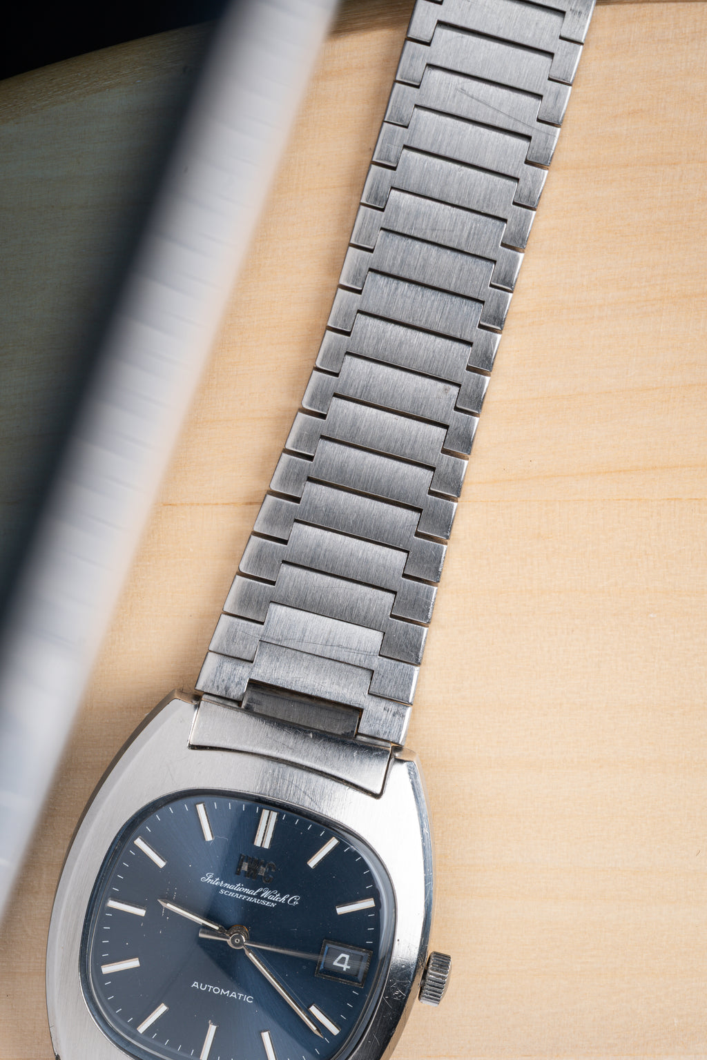 IWC 'TV-shape cushion' - full set