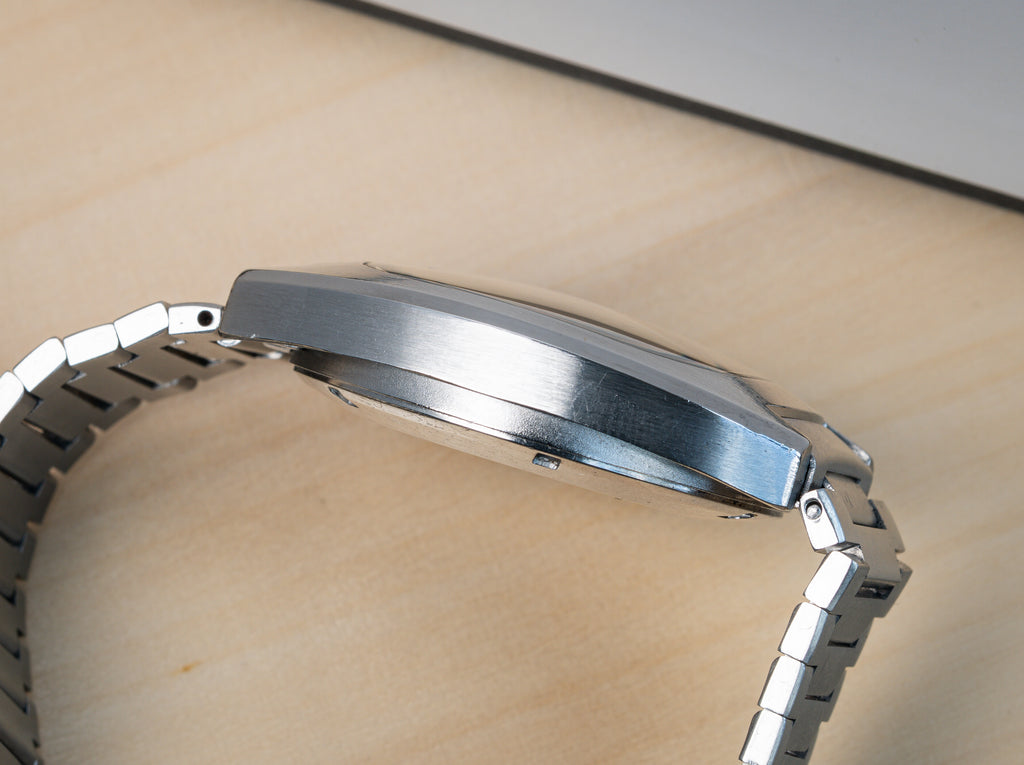 IWC 'TV-shape cushion' - full set