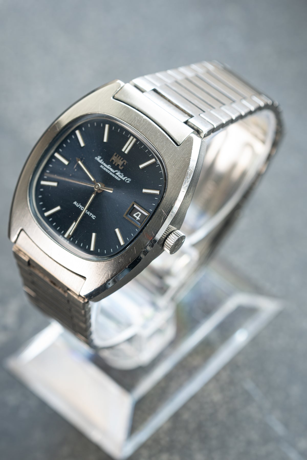 IWC 'TV-shape cushion' - full set