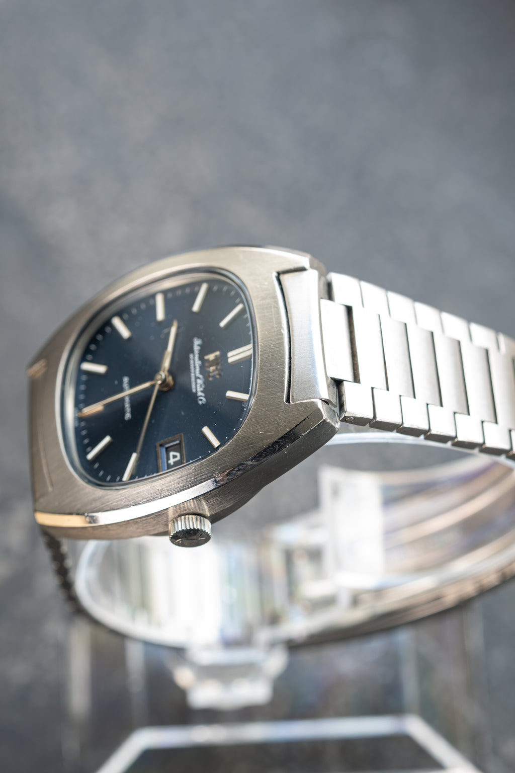 IWC 'TV-shape cushion' - full set