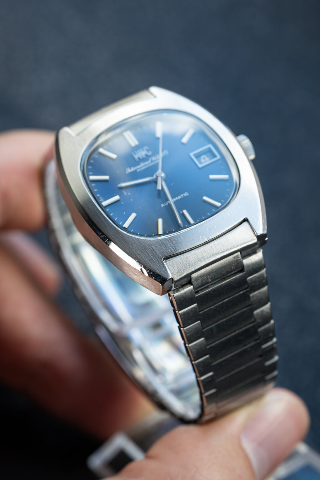 IWC 'TV-shape cushion' - full set