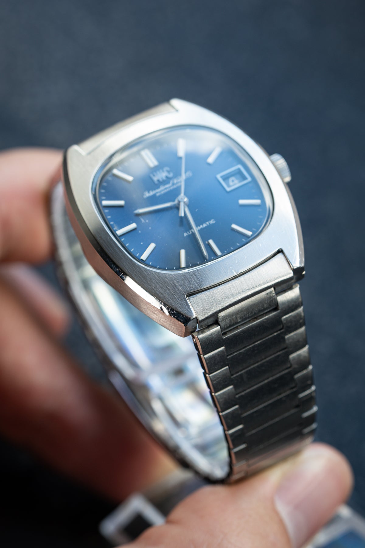 IWC 'TV-shape cushion' - full set