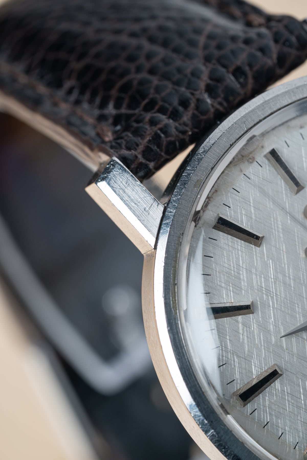Omega Constellation linen dial