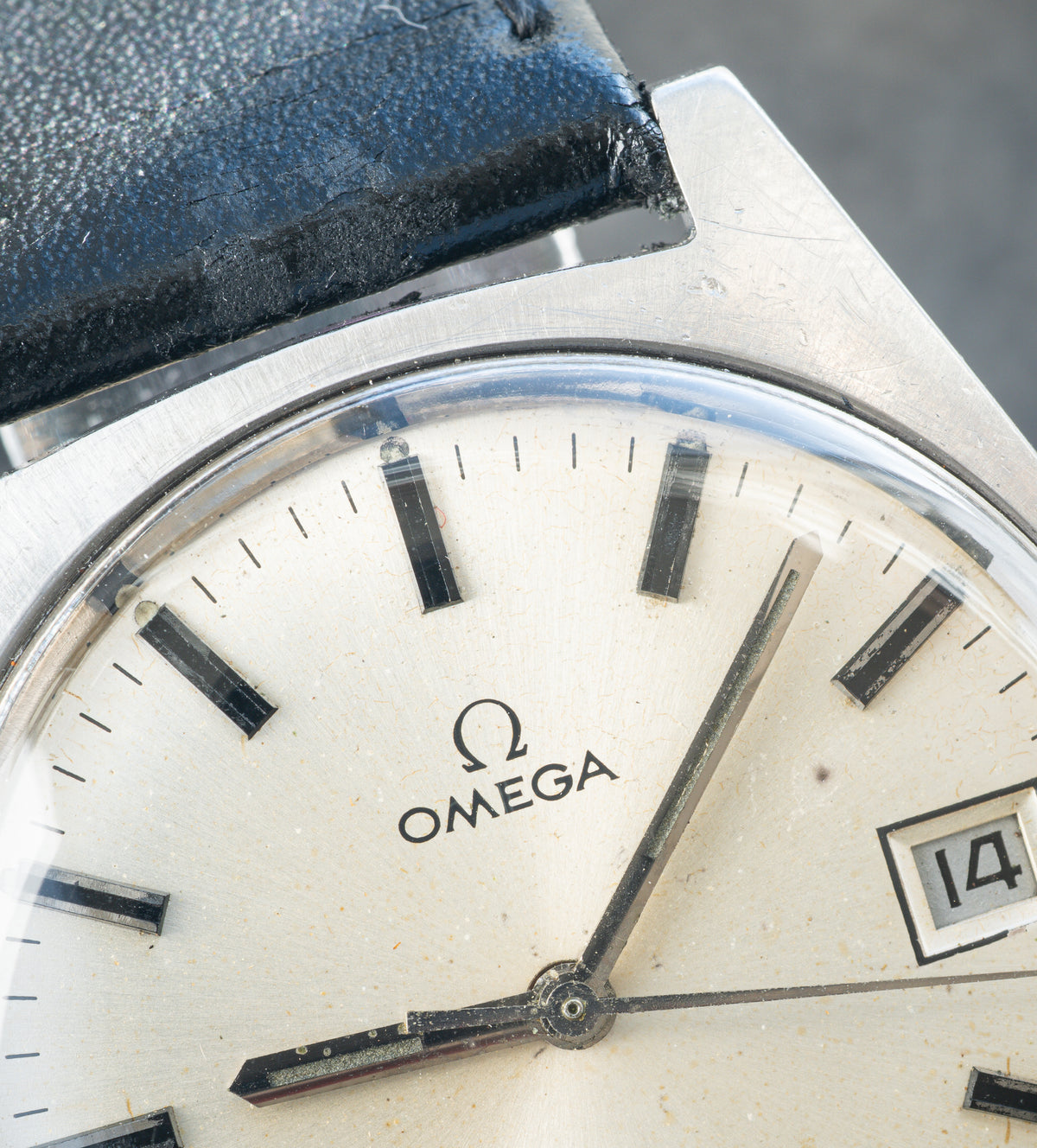 Omega Genève silver dial