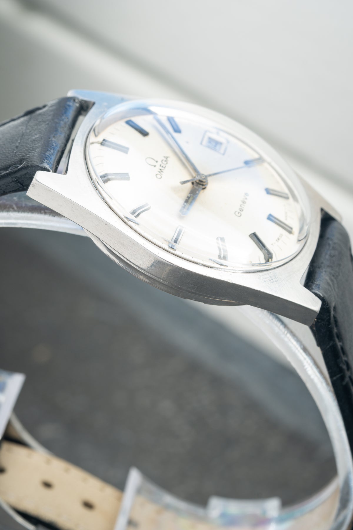Omega Genève silver dial