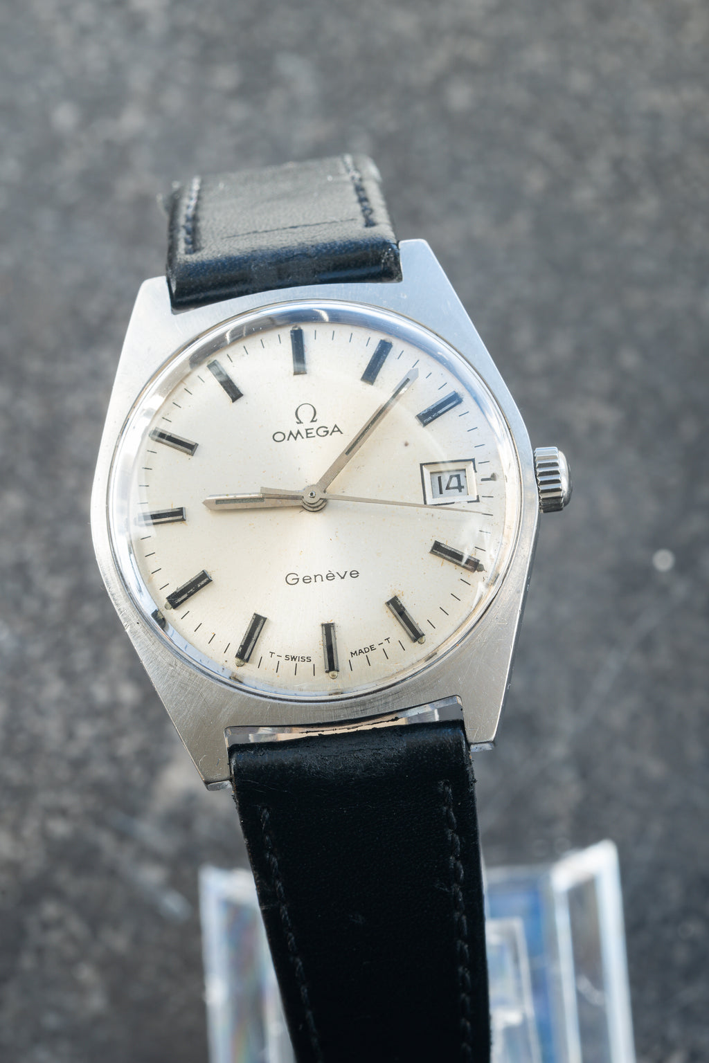Omega Genève silver dial