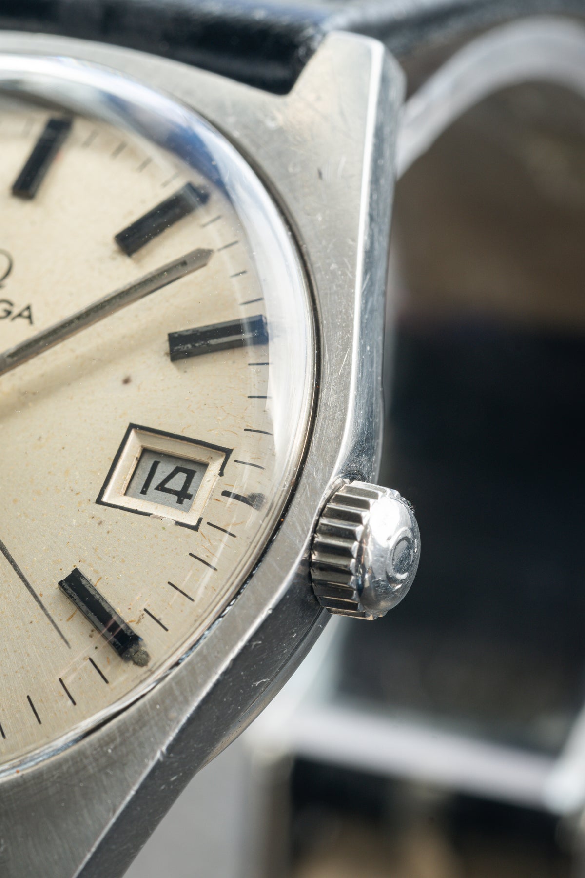 Omega Genève silver dial